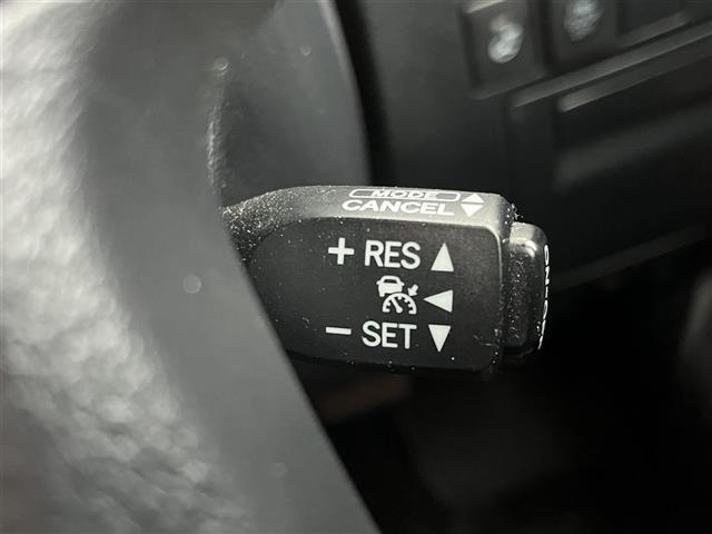 アルファード 2.5S Cパッケージ 純正ナビ バックモニター サイドモニター JBLサウンド HDMI フルセグテレビ サンルーフ フリップダウンモニター ステアリングヒーター シートヒーター ハーフレザーシート トヨタ―セーフティー(12枚目)