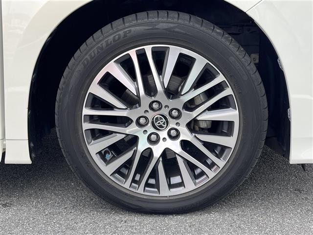 アルファード 2.5S Cパッケージ 純正ナビ バックモニター サイドモニター JBLサウンド HDMI フルセグテレビ サンルーフ フリップダウンモニター ステアリングヒーター シートヒーター ハーフレザーシート トヨタ―セーフティー(17枚目)