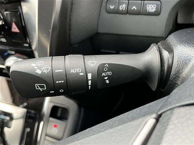 アルファード 2.5S Cパッケージ 純正ナビ バックモニター サイドモニター JBLサウンド HDMI フルセグテレビ サンルーフ フリップダウンモニター ステアリングヒーター シートヒーター ハーフレザーシート トヨタ―セーフティー(24枚目)