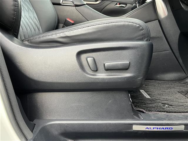 アルファード 2.5S Cパッケージ 純正ナビ バックモニター サイドモニター JBLサウンド HDMI フルセグテレビ サンルーフ フリップダウンモニター ステアリングヒーター シートヒーター ハーフレザーシート トヨタ―セーフティー(30枚目)