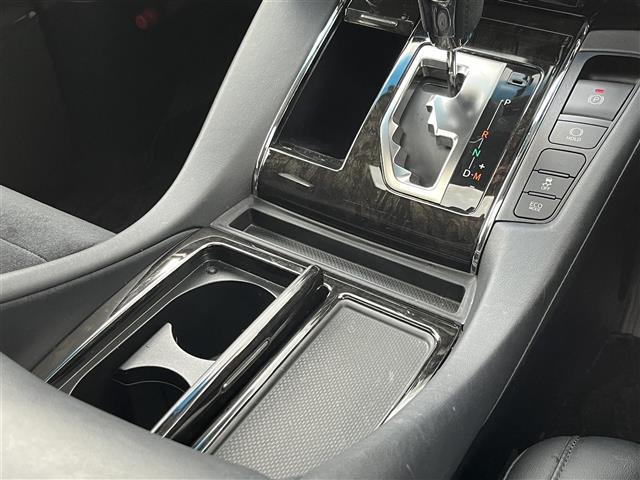 アルファード 2.5S Cパッケージ 純正ナビ バックモニター サイドモニター JBLサウンド HDMI フルセグテレビ サンルーフ フリップダウンモニター ステアリングヒーター シートヒーター ハーフレザーシート トヨタ―セーフティー(32枚目)