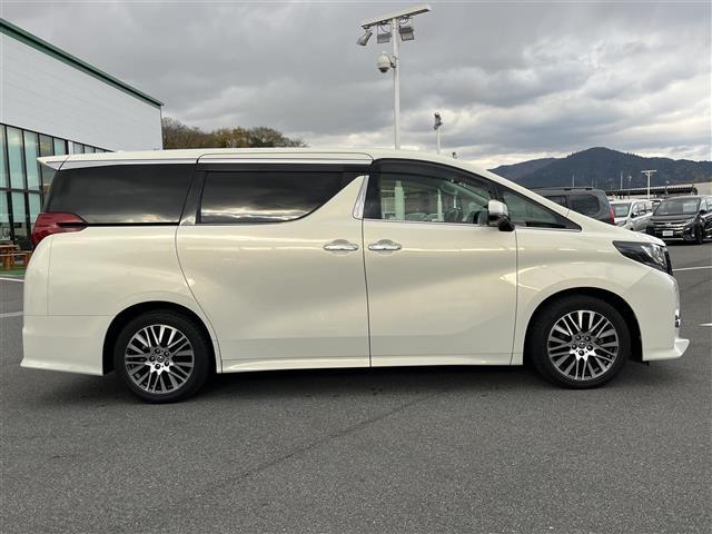 アルファード 2.5S Cパッケージ 純正ナビ バックモニター サイドモニター JBLサウンド HDMI フルセグテレビ サンルーフ フリップダウンモニター ステアリングヒーター シートヒーター ハーフレザーシート トヨタ―セーフティー(38枚目)