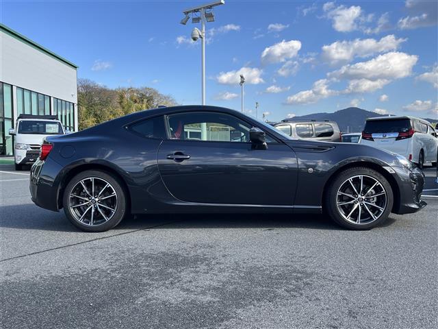 ８６ ＧＴ　純正１７ＡＷ　純正マフラー　純正ＬＥＤヘッドライト　純正フォグライト　純正シート　フルセグナビ［ＮＳＣＤ－Ｗ６６］　トヨタ純正ドラレコ［ＤＲＴ－Ｈ６６Ａ］　オートライト　ＥＴＣ　スマートキー（34枚目）