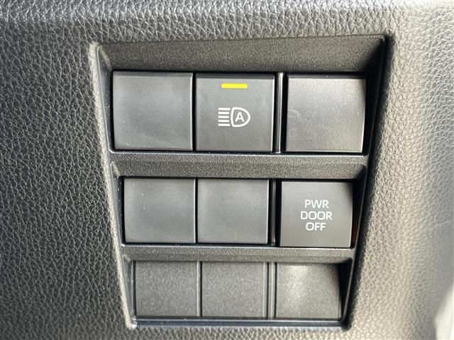 ヴォクシー S-Z 純正10.5インチディスプレイオーディオ(TV/BT)/純正フリップダウン/レーダークルーズコントロール/バックカメラ/BSM/両側パワスラ/電動リア/ハーフレザー/シートヒーター/後席サンシェード(27枚目)