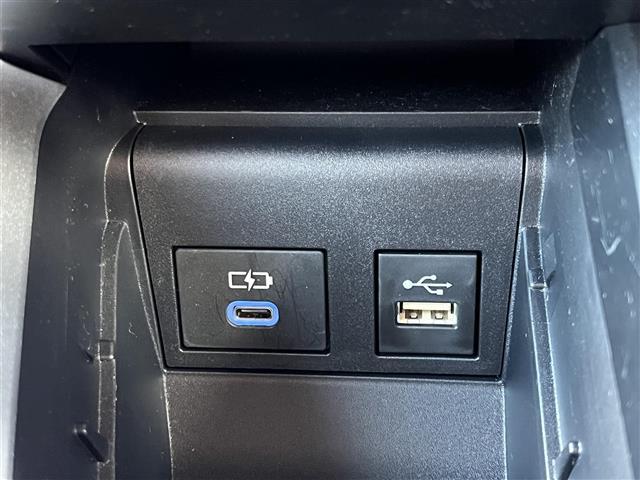 ヴォクシー S-Z 純正10.5インチディスプレイオーディオ(TV/BT)/純正フリップダウン/レーダークルーズコントロール/バックカメラ/BSM/両側パワスラ/電動リア/ハーフレザー/シートヒーター/後席サンシェード(29枚目)