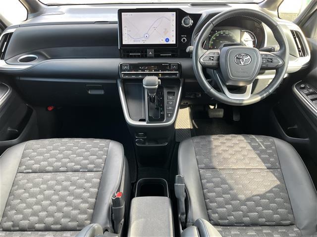 ヴォクシー S-Z 純正10.5インチディスプレイオーディオ(TV/BT)/純正フリップダウン/レーダークルーズコントロール/バックカメラ/BSM/両側パワスラ/電動リア/ハーフレザー/シートヒーター/後席サンシェード(34枚目)