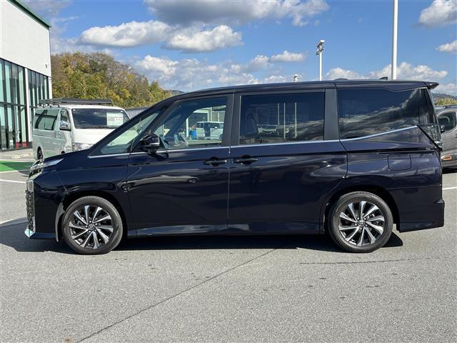 ヴォクシー S-Z 純正10.5インチディスプレイオーディオ(TV/BT)/純正フリップダウン/レーダークルーズコントロール/バックカメラ/BSM/両側パワスラ/電動リア/ハーフレザー/シートヒーター/後席サンシェード(41枚目)