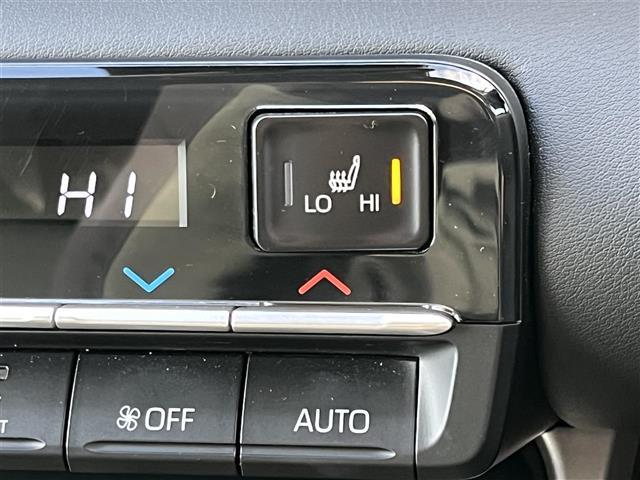 ヴォクシー S-Z 純正10.5インチディスプレイオーディオ(TV/BT)/純正フリップダウン/レーダークルーズコントロール/バックカメラ/コーナーセンサー/両側パワスラ/後席サンシェード/ハーフレザー/シートヒーター(7枚目)