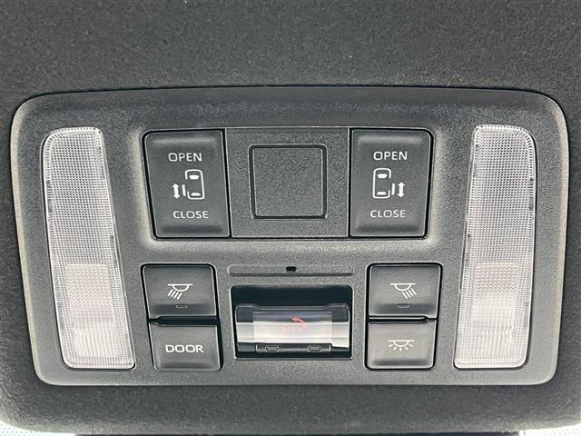 ヴォクシー S-Z 純正10.5インチディスプレイオーディオ(TV/BT)/純正フリップダウン/レーダークルーズコントロール/バックカメラ/コーナーセンサー/両側パワスラ/後席サンシェード/ハーフレザー/シートヒーター(8枚目)