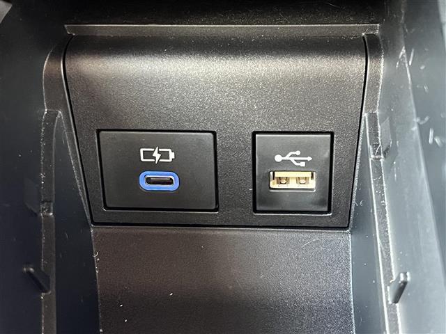 ヴォクシー S-Z 純正10.5インチディスプレイオーディオ(TV/BT)/純正フリップダウン/レーダークルーズコントロール/バックカメラ/コーナーセンサー/両側パワスラ/後席サンシェード/ハーフレザー/シートヒーター(29枚目)