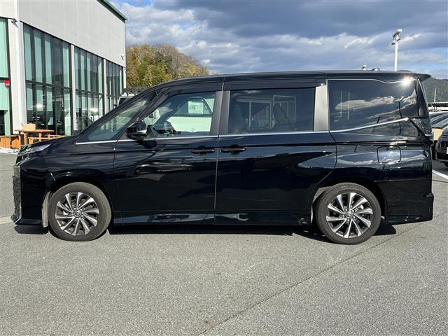 ヴォクシー S-Z 純正10.5インチディスプレイオーディオ(TV/BT)/純正フリップダウン/レーダークルーズコントロール/バックカメラ/コーナーセンサー/両側パワスラ/後席サンシェード/ハーフレザー/シートヒーター(41枚目)