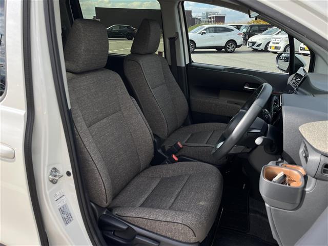 シエンタ ハイブリッドZ 純正10.5インチディスプレイオーディオ(TV/BT)/レーダークルーズコントロール/全方位/BSM/コーナーセンサー/衝突軽減/レーンキープ/両側パワスラ/シートヒーター/後席サンシェード/ETC(14枚目)