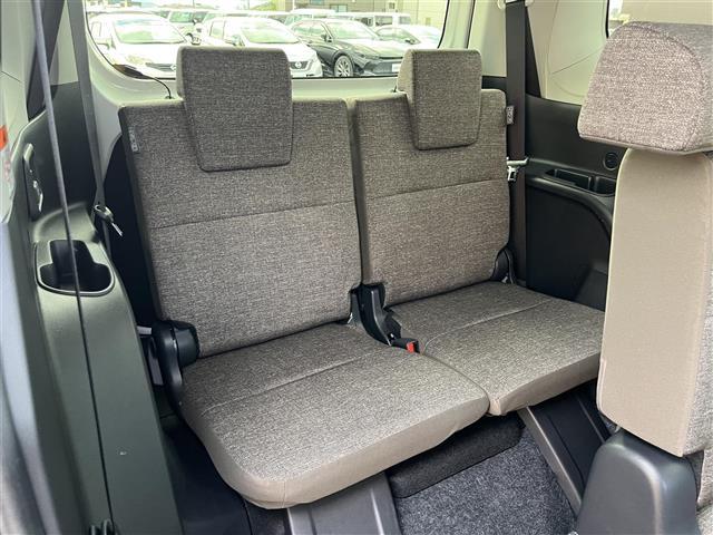 シエンタ ハイブリッドZ 純正10.5インチディスプレイオーディオ(TV/BT)/レーダークルーズコントロール/全方位/BSM/コーナーセンサー/衝突軽減/レーンキープ/両側パワスラ/シートヒーター/後席サンシェード/ETC(16枚目)