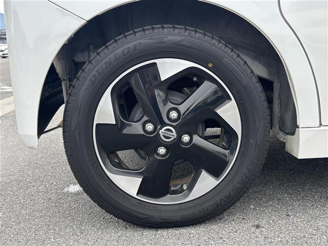 ルークス ハイウェイスター X 全方位カメラ 快適パックA 衝突被害軽減システム 片側パワースライドドア LEDヘッドライト リアサーキュレーター リアサンシェード スマートキー プッシュスタート 純正フロアマット 3点エアバック(17枚目)