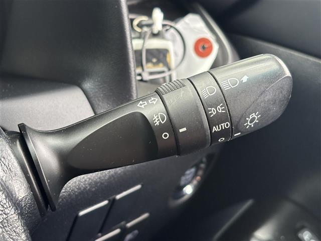 ヴェルファイア ２．５Ｚ　Ｐａｎａｓｏｎｉｃナビ（フルセグ／ＢＴ／ＣＤ／ＤＶＤ）／サンルーフ／レーダークルーズコントロール／バックカメラ／衝突軽減／コーナーセンサー／両側パワスラ／レザー調シートカバー／前後ドラレコ／ＥＴＣ（32枚目）