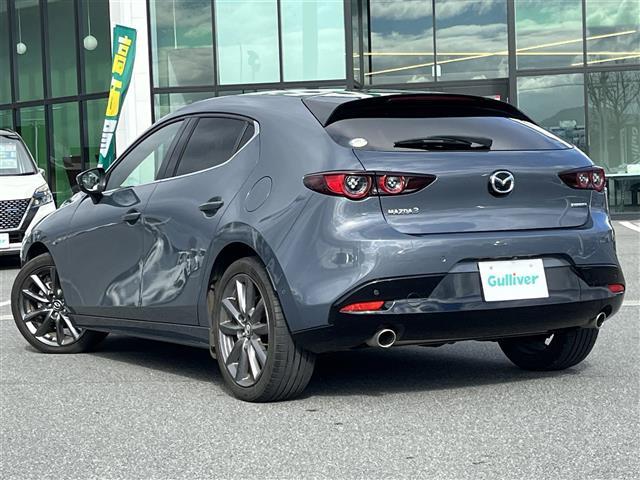 ＭＡＺＤＡ３ファストバック １５Ｓツーリング　純正８．８インチナビ（フルセグ／ＢＴ／ＣＤ／ＤＶＤ）／レーダークルーズコントロール／全方位／ＢＳＭ／コーナーセンサー／衝突軽減／レーンキープ／ヘッドアップディスプレイ／ＬＥＤヘッドライト／前後ドラレコ（20枚目）