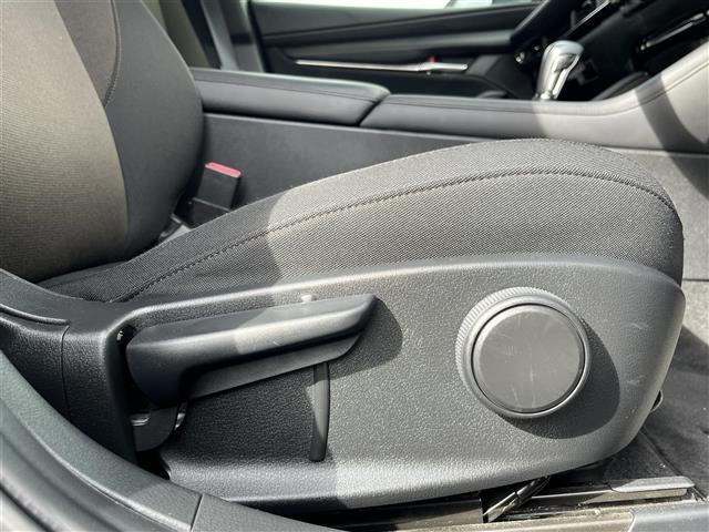 ＭＡＺＤＡ３ファストバック １５Ｓツーリング　純正８．８インチナビ（フルセグ／ＢＴ／ＣＤ／ＤＶＤ）／レーダークルーズコントロール／全方位／ＢＳＭ／コーナーセンサー／衝突軽減／レーンキープ／ヘッドアップディスプレイ／ＬＥＤヘッドライト／前後ドラレコ（30枚目）