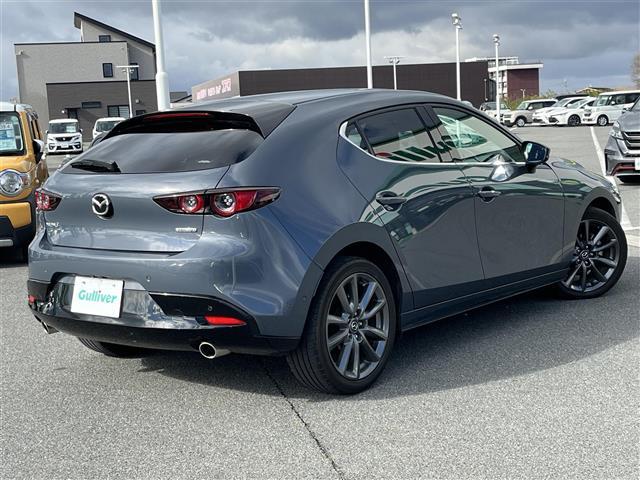 ＭＡＺＤＡ３ファストバック １５Ｓツーリング　純正８．８インチナビ（フルセグ／ＢＴ／ＣＤ／ＤＶＤ）／レーダークルーズコントロール／全方位／ＢＳＭ／コーナーセンサー／衝突軽減／レーンキープ／ヘッドアップディスプレイ／ＬＥＤヘッドライト／前後ドラレコ（38枚目）