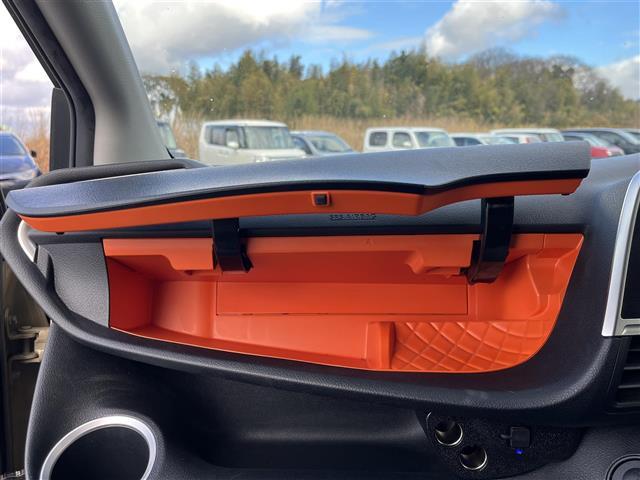 シエンタ ハイブリッド　ファンベースＧ　クエロ　純正ナビ／クルーズコントロール／全方位／コーナーセンサー／衝突軽減／レーンキープ／両側パワスラ／ハーフレザー／シートヒーター／ステアリングヒーター／ＬＥＤヘッドライト／オートライト／ＥＴＣ（30枚目）