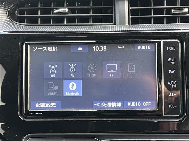 アクア Ｓスタイルブラック　純正ナビ（フルセグ／ＢＴ／ＣＤ／ＤＶＤ）／バックカメラ／コーナーセンサー／衝突軽減／レーンキープ／ＬＥＤヘッドライト／オートライト／電動格納ミラー／ステアリングスイッチ／ＥＴＣ／前後ドラレコ（4枚目）