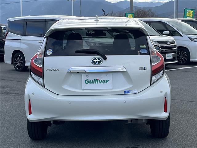 アクア Ｓスタイルブラック　純正ナビ（フルセグ／ＢＴ／ＣＤ／ＤＶＤ）／バックカメラ／コーナーセンサー／衝突軽減／レーンキープ／ＬＥＤヘッドライト／オートライト／電動格納ミラー／ステアリングスイッチ／ＥＴＣ／前後ドラレコ（38枚目）