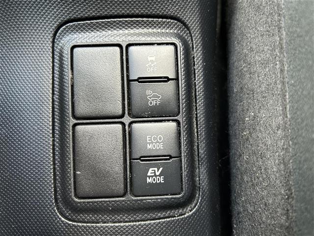 アクア Ｓ　ＥＣＬＩＰＳＥナビ（フルセグ／ＢＴ／ＣＤ／ＤＶＤ）／横滑り防止／オートライト／電動格納ミラー／プッシュスタート／オートエアコン／ＥＴＣ／純正ホイールキャップ／スマートキー／保証書（6枚目）