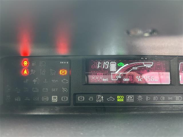 アクア Ｓ　ＥＣＬＩＰＳＥナビ（フルセグ／ＢＴ／ＣＤ／ＤＶＤ）／横滑り防止／オートライト／電動格納ミラー／プッシュスタート／オートエアコン／ＥＴＣ／純正ホイールキャップ／スマートキー／保証書（10枚目）