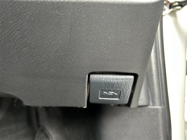 アクア Ｓ　ＥＣＬＩＰＳＥナビ（フルセグ／ＢＴ／ＣＤ／ＤＶＤ）／横滑り防止／オートライト／電動格納ミラー／プッシュスタート／オートエアコン／ＥＴＣ／純正ホイールキャップ／スマートキー／保証書（29枚目）