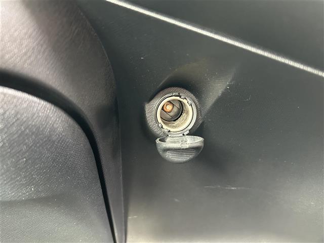 アクア Ｓ　ＥＣＬＩＰＳＥナビ（フルセグ／ＢＴ／ＣＤ／ＤＶＤ）／横滑り防止／オートライト／電動格納ミラー／プッシュスタート／オートエアコン／ＥＴＣ／純正ホイールキャップ／スマートキー／保証書（30枚目）