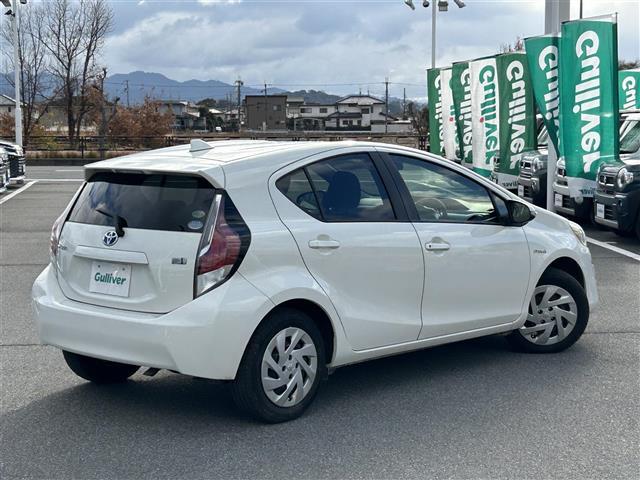 アクア Ｓ　ＥＣＬＩＰＳＥナビ（フルセグ／ＢＴ／ＣＤ／ＤＶＤ）／横滑り防止／オートライト／電動格納ミラー／プッシュスタート／オートエアコン／ＥＴＣ／純正ホイールキャップ／スマートキー／保証書（40枚目）