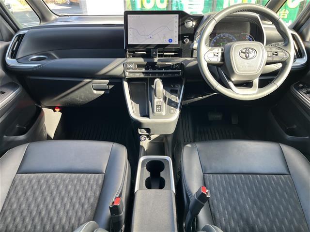 ノア ハイブリッドＳ－Ｚ　１０．５インチ純正ナビ　ＨＤＭＩ　ｂｌｕｅｔｏｏｔｈ　フルセグテレビ　アラウンドビューモニター１３．２純正後席モニター　ＥＴＣ２．０　ハーフレザー　両側パワースライド　１５００Ｗ　インテリジェントミラ（42枚目）