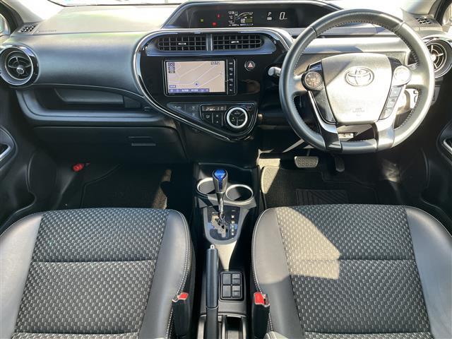 アクア クロスオーバー　純正ナビ（フルセグ／ＢＴ／ＣＤ／ＤＶＤ）／バックカメラ／衝突軽減／レーンキープ／横滑り防止／ハーフレザー／オートライト／ステアリングスイッチ／ＥＴＣ／前方ドライブレコーダー／純正１６インチＡＷ（42枚目）