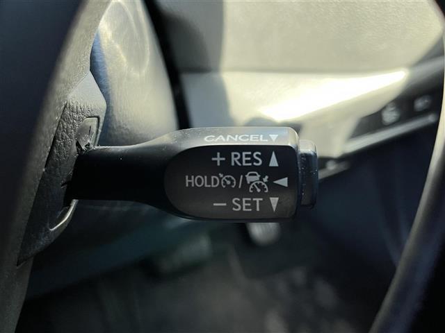 Ｃ－ＨＲ Ｇ　純正ナビ（フルセグ／ＢＴ／ＣＤ／ＤＶＤ）／ＴＲＤエアロ／レーダークルーズコントロール／バックカメラ／ＢＳＭ／コーナーセンサー／衝突軽減／レーンキープ／ハーフレザー／シートヒーター／ＥＴＣ／純正ＡＷ（11枚目）