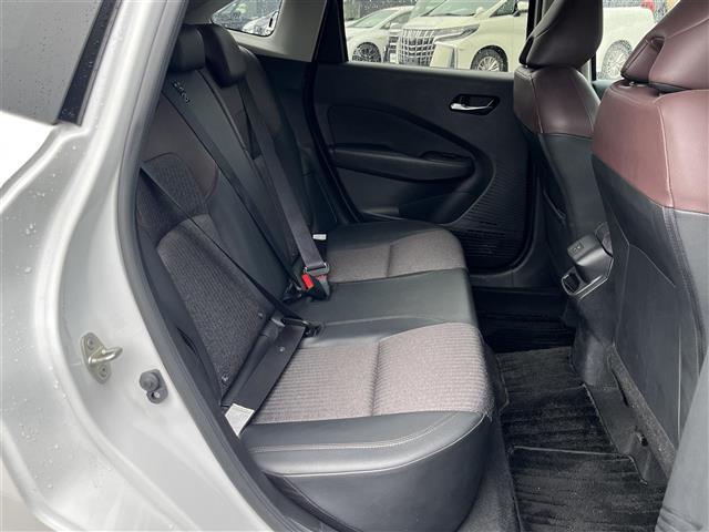 オーラ Ｇ　純正９インチナビ（フルセグ／ＢＴ／ＣＤ／ＤＶＤ）／アラウンドビューモニター／ＢＳＭ／コーナーセンサー／衝突軽減／レーンキープ／ハーフレザーシート／シートヒーター／ステアリングヒーター／ＥＴＣ／純正ＡＷ（15枚目）