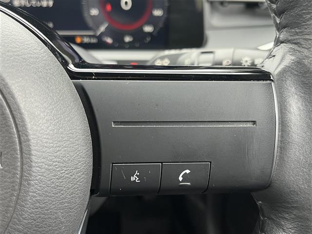 オーラ Ｇ　純正９インチナビ（フルセグ／ＢＴ／ＣＤ／ＤＶＤ）／アラウンドビューモニター／ＢＳＭ／コーナーセンサー／衝突軽減／レーンキープ／ハーフレザーシート／シートヒーター／ステアリングヒーター／ＥＴＣ／純正ＡＷ（26枚目）