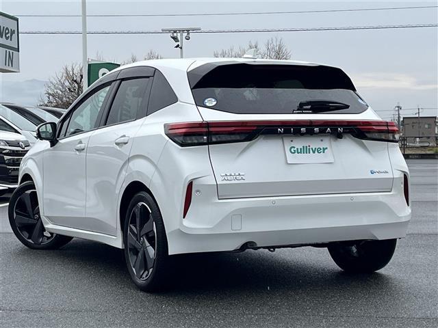 オーラ Ｇ　純正９インチナビ（フルセグ／ＢＴ／ＣＤ／ＤＶＤ）／アラウンドビューモニター／ＢＳＭ／コーナーセンサー／衝突軽減／レーンキープ／ハーフレザーシート／シートヒーター／ステアリングヒーター／ＥＴＣ／純正ＡＷ（43枚目）