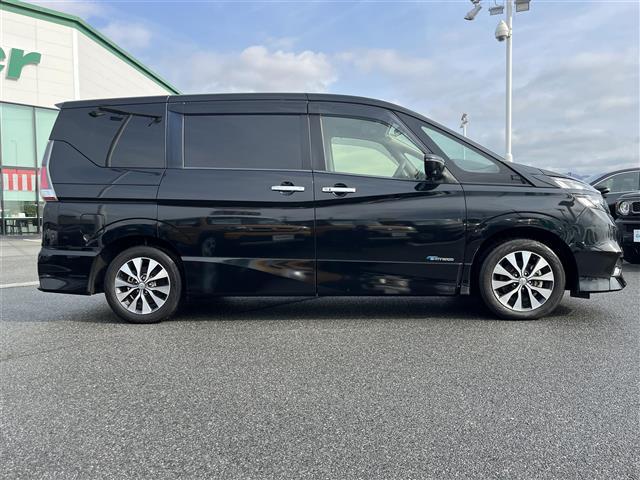 セレナ ハイウェイスター　Ｖセレクション　純正ディーラーナビ　フリップダウンモニター　アラウンドビューモニター　フルセグ　両側パワースライドドア　ビルトインＥＴＣ　エマージェンシーブレーキ　車線逸脱警報　コーナーセンサー　ＬＥＤヘッドライト（37枚目）