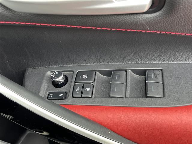 カローラスポーツ ハイブリッドG Z 純正ナビ(フルセグ/BT/CD/DVD)/レーダークルーズコントロール/バックカメラ/コーナーセンサー/衝突軽減/レーンキープ/ハーフレザー/シートヒーター/LEDヘッドライト/ETC/純正AW(28枚目)