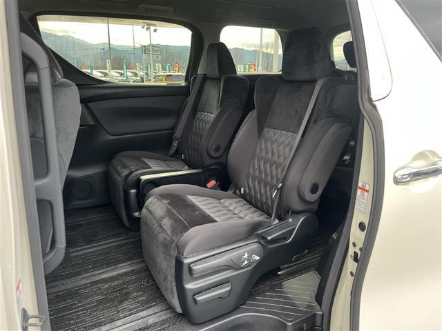 アルファード 2.5S Aパッケージ 純正9インチナビ(フルセグ/BT/CD/DVD)/レーダークルーズコントロール/バックカメラ/BSM/衝突軽減/レーンキープ/両側パワスラ/LEDヘッドライト/ETC/前方ドライブレコーダー/純正AW(34枚目)