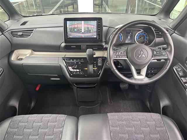 デリカミニ Ｔ　プレミアム　純正９インチナビ（ＢＴ）／レーダークルーズコントロール／アラウンドビュー／パドルシフト／コーナーセンサー／衝突軽減／両側パワスラ／ハーフレザー／シートヒーター／ステリングヒーター／後席サンシェード（21枚目）