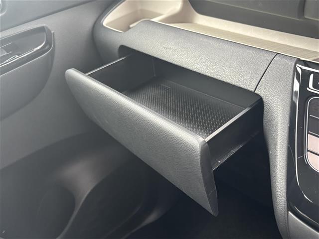 デリカミニ Ｔ　プレミアム　純正９インチナビ（ＢＴ）／レーダークルーズコントロール／アラウンドビュー／パドルシフト／コーナーセンサー／衝突軽減／両側パワスラ／ハーフレザー／シートヒーター／ステリングヒーター／後席サンシェード（23枚目）