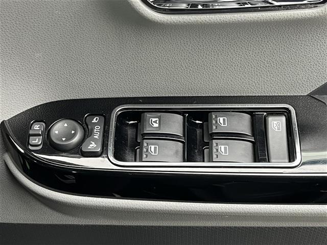 タント カスタムXセレクション 純正ナビ(フルセグ/BT/CD/DVD)/バックカメラ/コーナーセンサー/衝突軽減/レーンキープ/両側パワスラ/ハーフレザーシート/前席シートヒーター/後席サンシェード/LEDヘッドライト/ETC(27枚目)