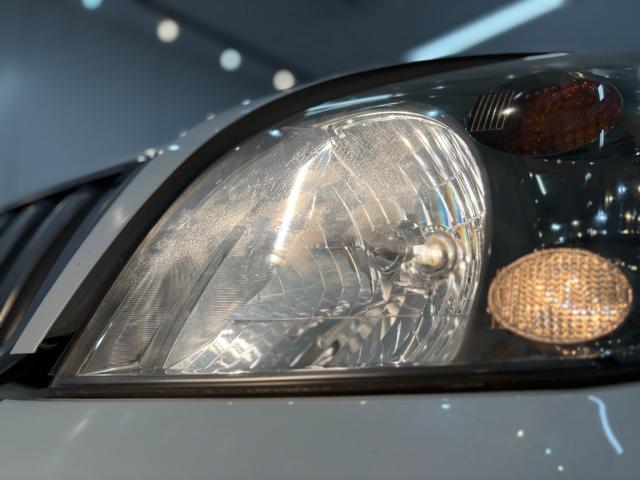 ランドクルーザープラド ＴＸリミテッド　ユーザー買取　４ＷＤ　バックカメラ　ナビ　ＴＶ　アルミホイール　キーレスエントリー　電動格納ミラー　ＡＴ　盗難防止システム　衝突安全ボディ　ブルーレイ　Ｂｌｕｅｔｏｏｔｈ　３列シート　ＡＢＳ　エアコン（26枚目）