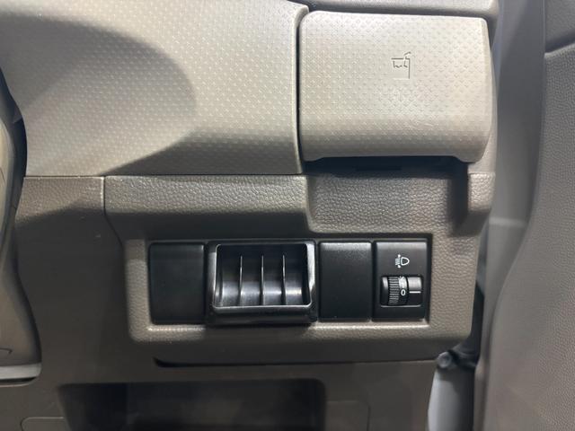 アルト アルト誕生30年記念車 ユーザー買取 キーレスエントリー MT 盗難防止システム CD 衝突安全ボディ エアコン パワーステアリング パワーウィンドウ(7枚目)