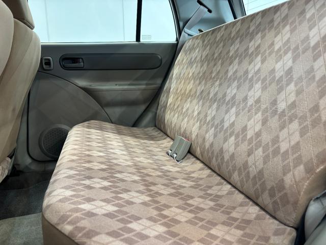 アルト アルト誕生30年記念車 ユーザー買取 キーレスエントリー MT 盗難防止システム CD 衝突安全ボディ エアコン パワーステアリング パワーウィンドウ(11枚目)