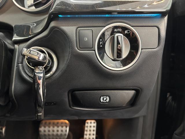 CLSクラス CLS350ブルーエフィシェンシAMGスポーツパケジ ユーザー買取 クリアランスソナー オートクルーズコントロール バックカメラ ナビ TV アルミホイール オートライト サンルーフ シートヒーター キーレスエントリー 電動格納ミラー 盗難防止システム(9枚目)
