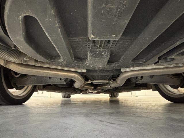 CLSクラス CLS350ブルーエフィシェンシAMGスポーツパケジ ユーザー買取 クリアランスソナー オートクルーズコントロール バックカメラ ナビ TV アルミホイール オートライト サンルーフ シートヒーター キーレスエントリー 電動格納ミラー 盗難防止システム(23枚目)