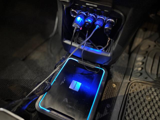 ステップワゴンスパーダ S ユーザー買取 ETC バックカメラ ナビ TV 両側電動スライドドア HID キーレスエントリー 電動格納ミラー 3列シート CVT CD DVD再生 記録簿 盗難防止システム 衝突安全ボディ(10枚目)