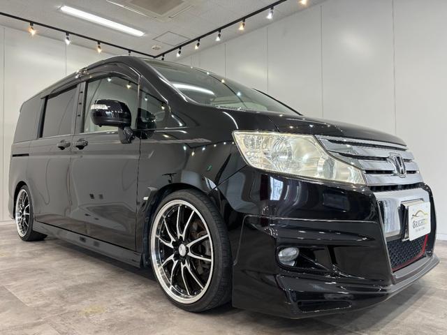 ステップワゴンスパーダ S ユーザー買取 ETC バックカメラ ナビ TV 両側電動スライドドア HID キーレスエントリー 電動格納ミラー 3列シート CVT CD DVD再生 記録簿 盗難防止システム 衝突安全ボディ(17枚目)