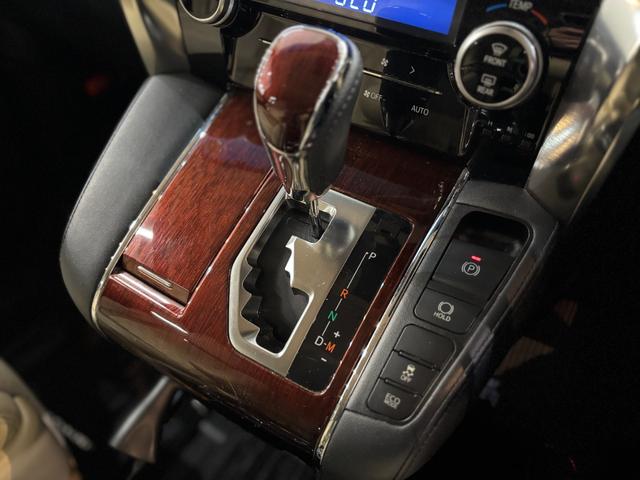 アルファード ２．５Ｇ　ワンオーナー　ドライブレコーダー　バックカメラ　ナビ　ＴＶ　クリアランスソナー　オートクルーズコントロール　両側電動スライドドア　ＬＥＤヘッドランプ　サンルーフ　電動リアゲート　スマートキー（10枚目）